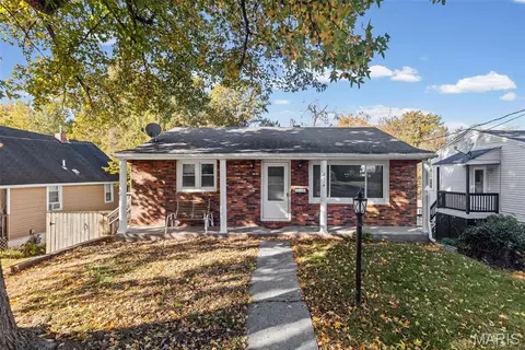 2114 Orchard Blvd, Alton, IL 62002