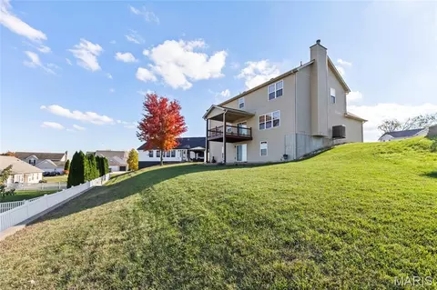 Exterior - 672 Berrywine Ln, Arnold, MO 63010 photo 7 of 8