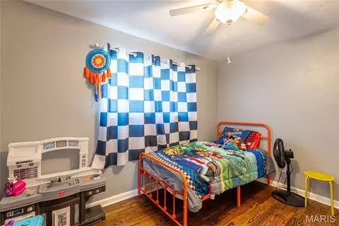 Bedroom - 1018 Paula Dr, Arnold, MO 63010 photo 3 of 4