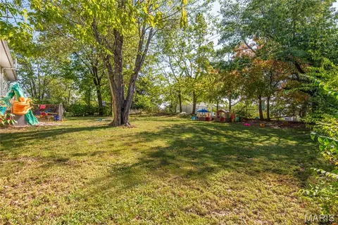 Exterior - 1018 Paula Dr, Arnold, MO 63010 photo 2 of 5