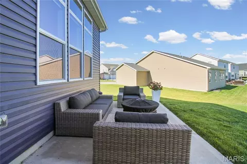 Exterior - 5016 Pacific Crest Trl, Cottleville, MO 63304 photo 5 of 7