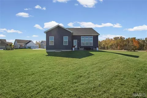 Exterior - 5016 Pacific Crest Trl, Cottleville, MO 63304 photo 7 of 7
