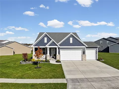 5016 Pacific Crest Trl, Cottleville, MO 63304