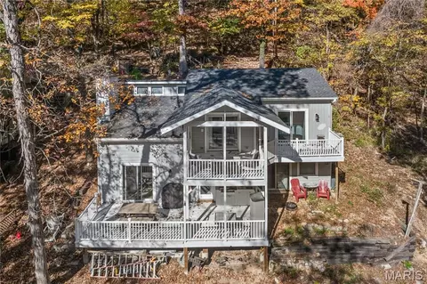 48 Lake Village Rd, Eldon, MO 65026