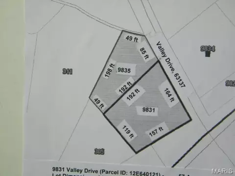 9831 Valley Dr, Riverview, MO 63137