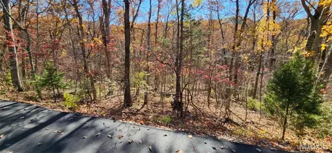 1713 King Arthur Dr, Marthasville, MO 63357