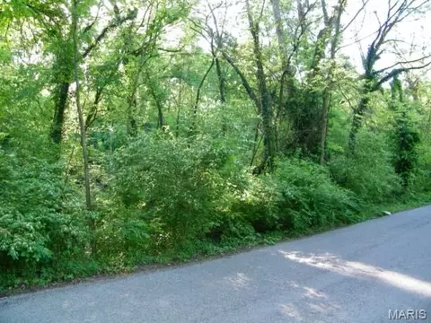 9835 Valley Dr, Riverview, MO 63137