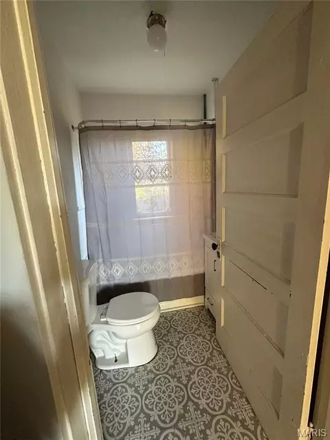 Bath - 412 E Howard, Malden, MO 63863 photo 1 of 2