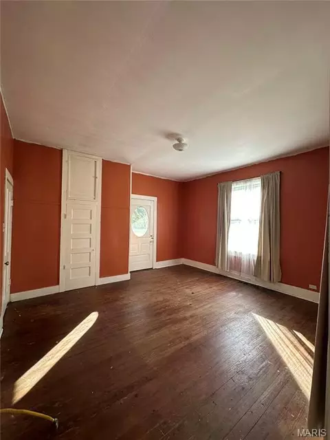 Living - 412 E Howard, Malden, MO 63863 photo 4 of 5