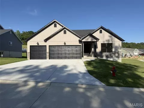 1512 Louisiana Dr, Herculaneum, MO 63048