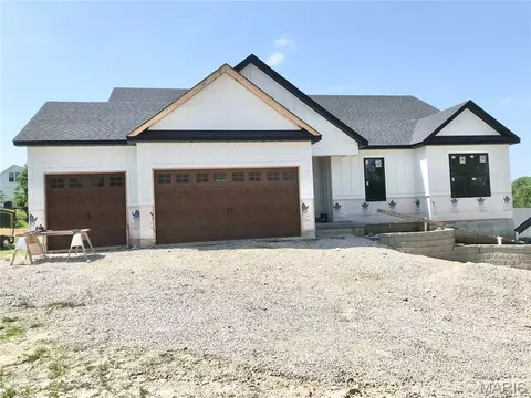 1604 Sugar Creek Dr, Festus, MO 63028