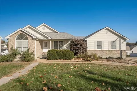 5783 Steutermann Rd, Washington, MO 63090