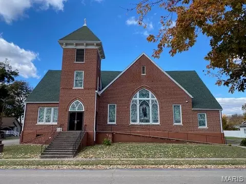 202 Elm St, Oran, MO 63771