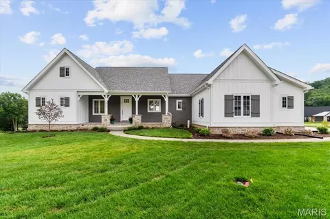 Exterior - 412 Parkview Ln, Eureka, MO 63025 photo 2 of 3