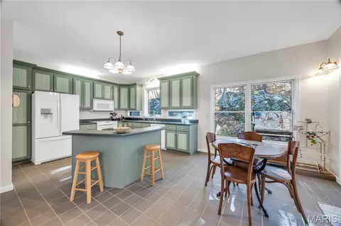 Kitchen - 1845 Eagle Nest Dr, Hermann, MO 65041 photo 1 of 6