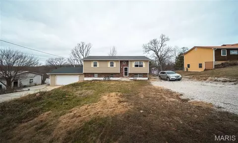 24235 Thames Ln, Saint Robert, MO 65584