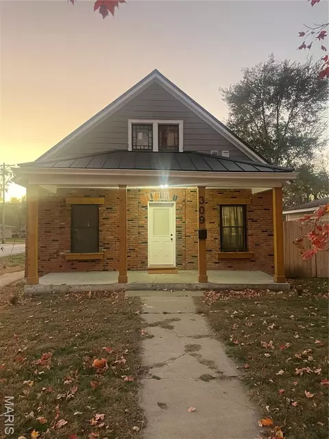 309 S 4th St, Canton, MO 63435 photo 1
