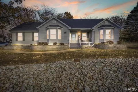 9618 East Vista Dr, Hillsboro, MO 63050