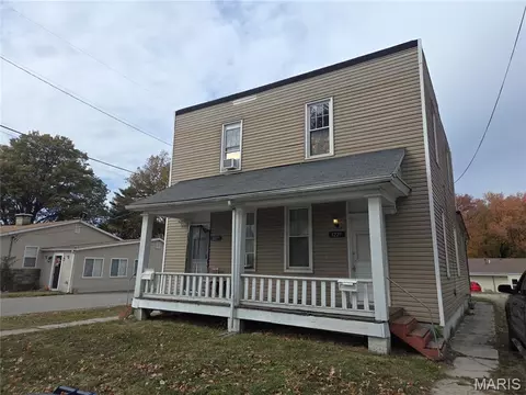 1227 E B St #1227/1229, Belleville, IL 62221