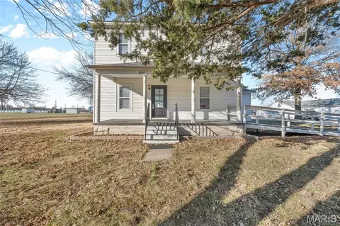 4501 Wanda Rd, Edwardsville, IL 62025