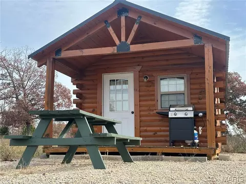 4330 Highway Y, Ellington, MO 63638