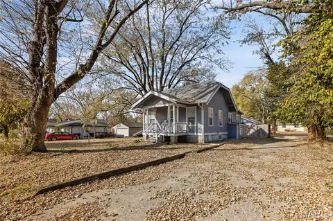 2407 E Main St, Belleville, IL 62221