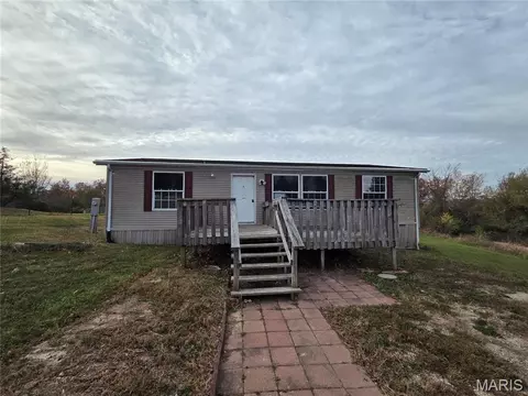 442 Dollie Dr, Villa Ridge, MO 63089