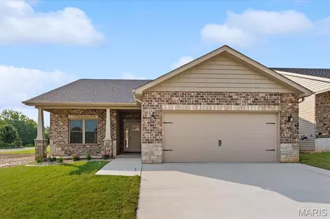 8084 Villa Vly, Caseyville, IL 62232