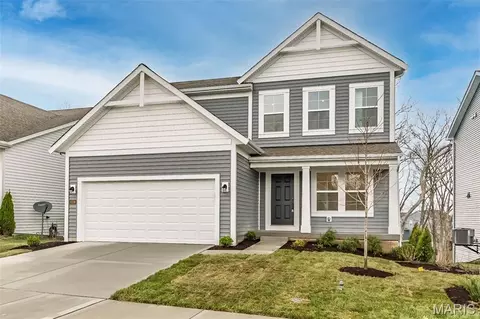 3339 Vine Clad Hill Dr, Arnold, MO 63010