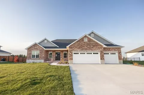 1192 Widgeon Dr, Mascoutah, IL 62258