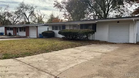 10323 Tanner Dr, Dellwood, MO 63136