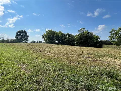 32 Autumn Ridge Dr, Elsberry, MO 63343