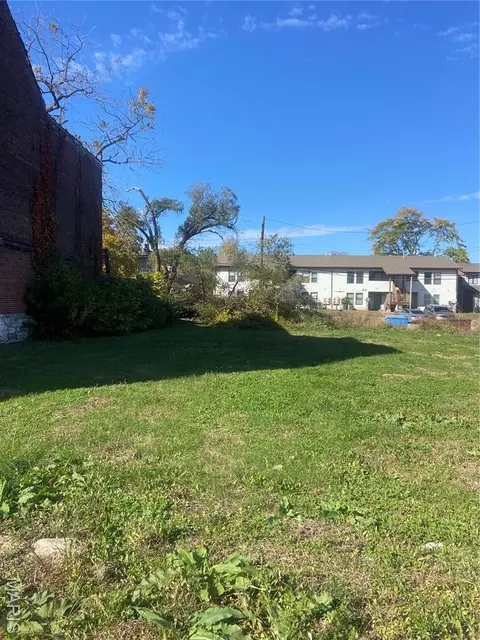 4019 Grove St, Saint Louis, MO 63107