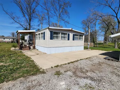 1106 Harrison Ave, Sandoval, IL 62882 photo 7