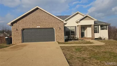 139 Lyle Curtis Cir, Waynesville, MO 65583