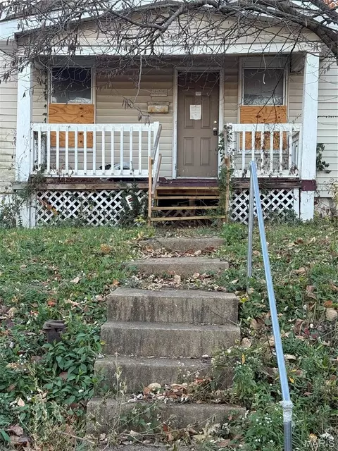 5600 Hodiamont Ave, Jennings, MO 63136