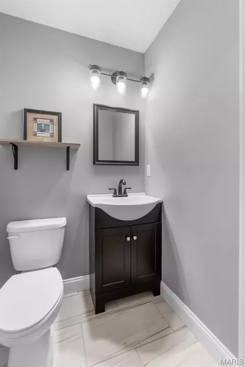 Bath - 2864 Clear Spring Pl, Jackson, MO 63755 photo 2 of 5