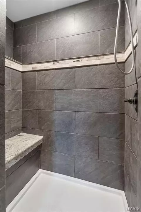 Bath - 2864 Clear Spring Pl, Jackson, MO 63755 photo 4 of 5