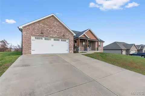 Exterior - 2864 Clear Spring Pl, Jackson, MO 63755 photo 2 of 5