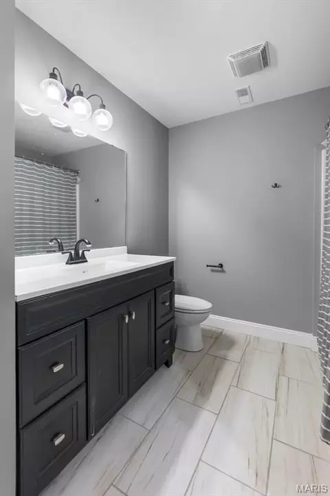 Bath - 2864 Clear Spring Pl, Jackson, MO 63755 photo 5 of 5