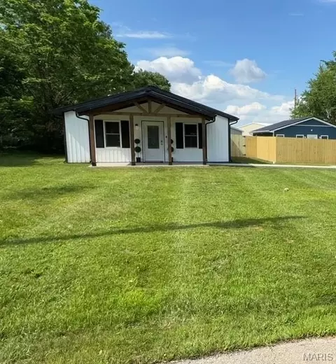 207 Home Ave, Saint James, MO 65559