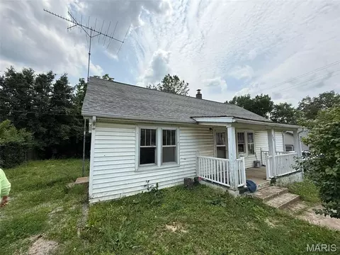304 Central Ave, Marble Hill, MO 63764