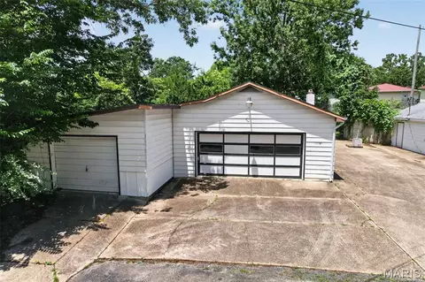 21987 Teak Ln, Saint Robert, MO 65584