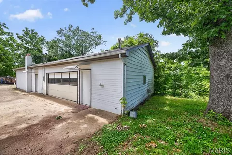 Exterior - 21987 Teak Ln, Saint Robert, MO 65584 photo 5 of 15