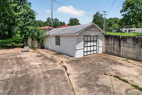 Exterior - 21987 Teak Ln, Saint Robert, MO 65584 photo 2 of 15