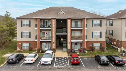 895 Forest Ave #103, Valley Park, MO 63088