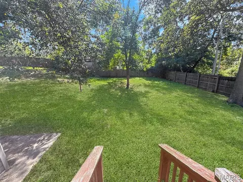 Exterior - 1749 Sinnott Cir, Independence, MO 64050 photo 1 of 2