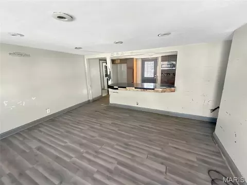 Living - 1749 Sinnott Cir, Independence, MO 64050 photo 1 of 3