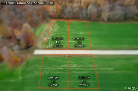 430 Bertha E Dumey Dr, Benton, MO 63736