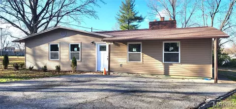 7306 Norris Dr, Marion, IL 62959